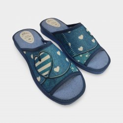 Pantoufles roses bon marché pour femmes avec un cœur