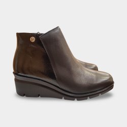 Botas de cano curto com salto plataforma em couro preto para mulheres | Pitillos 11536