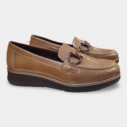 Mocassins de verniz, corrente de couro Pitillos