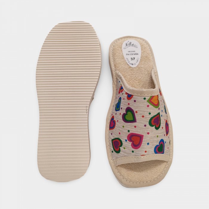 Sabatilles casa estiu dona divertides en beix amb cors - 3