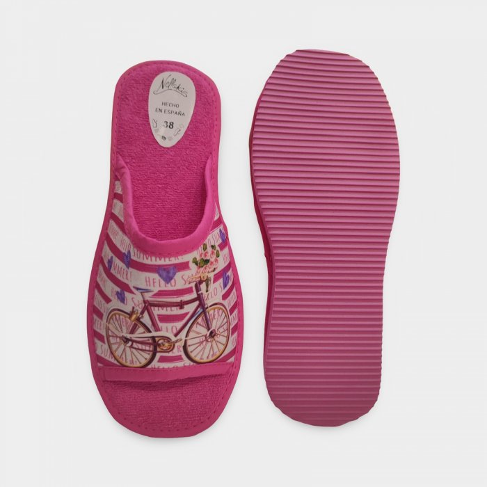 Chinelo feminino barato com estampa de bicicleta na cor fúcsia. - 3