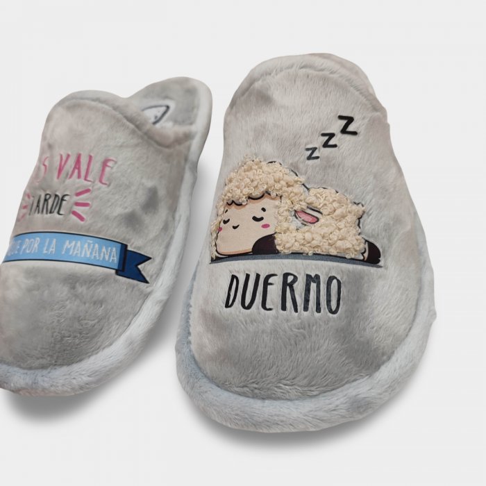 Zapatillas Casa Mujer “Más Vale Tarde” | Oveja Dormida - 3