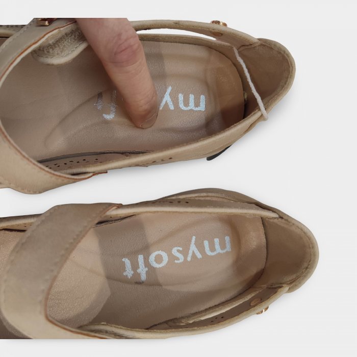 Meus sapatos Mary Jane de velcro macios e leves - 5