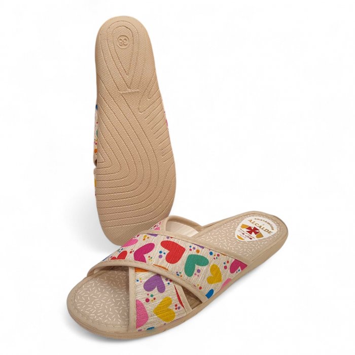 Chinelo de verão bege com corações entrelaçados - 4