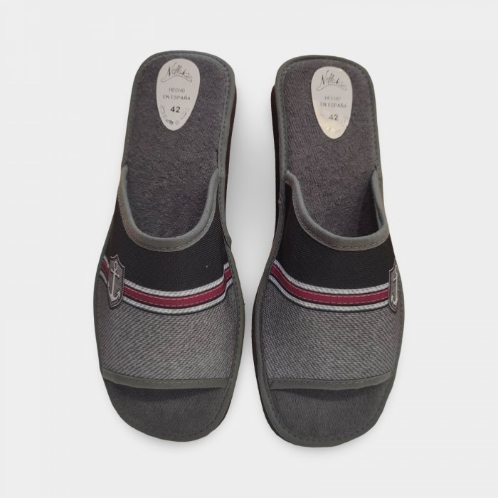 Pantoufles d'été pour hommes en solde, grises avec écusson - 2