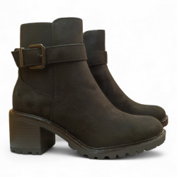 Botines Mustang con tacón ancho en ante negro