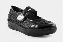 Mercedes Doctor Cutillas piel lycra negro