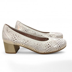 Salón Pitillos oro agujereado tacón medio