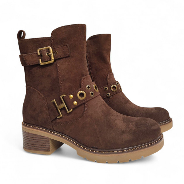 Botines marrón chocolate de rebajas con tacón bajo y tachas doradas - 1