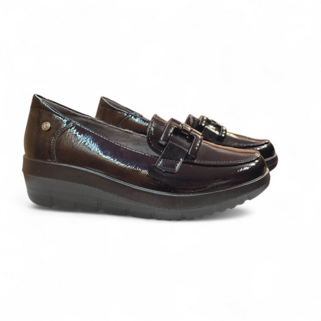 Mocasines Mysoft negros en charol con cadena y cuña - 1