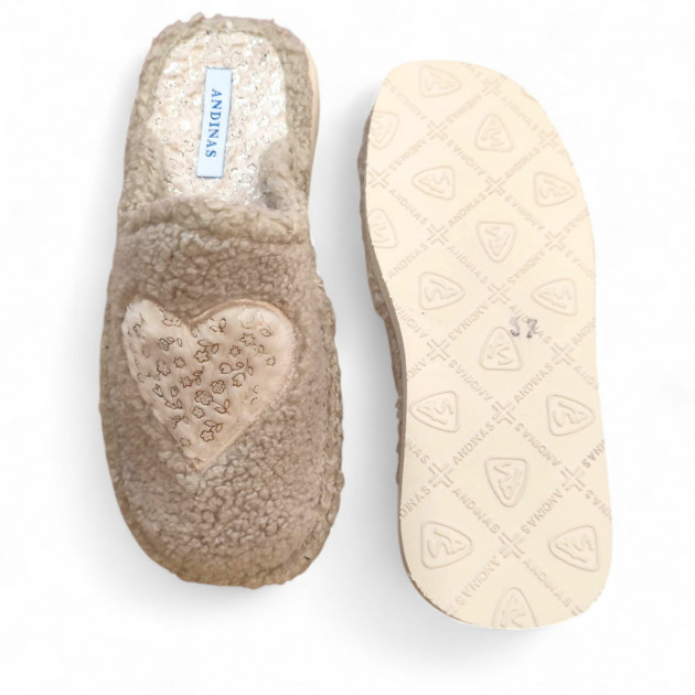 Zapatillas casa corazón Andinas beige para invierno - 2