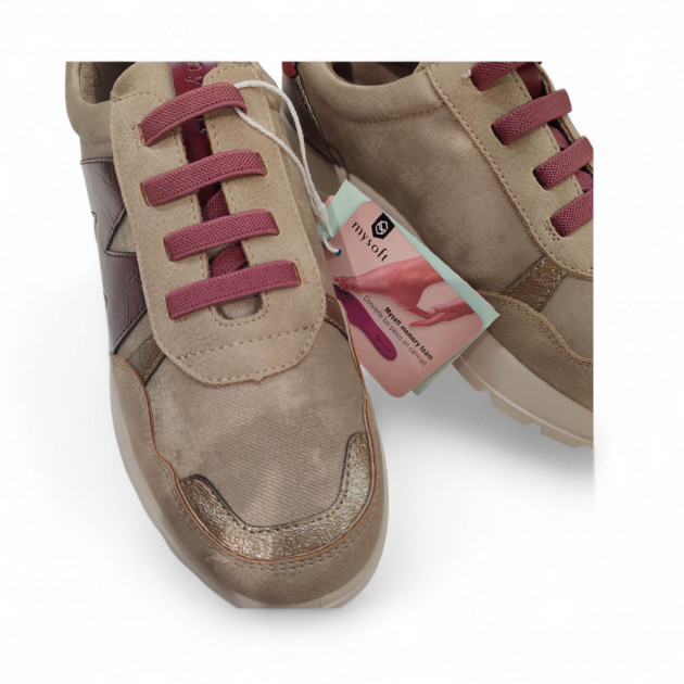 Zapatillas Mysoft taupe con M burdeos cordones elásticos - 2
