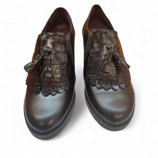 Zapatos con tacón y flecos negros de Pitillos - 3